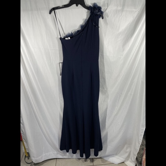 NWT Xscape Floral Applique One Shoulder Gown‎ in Navy [ PETITE 8P ] - Picture 11 of 12